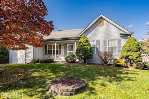 401 Lily Court Whiting NJ 08759