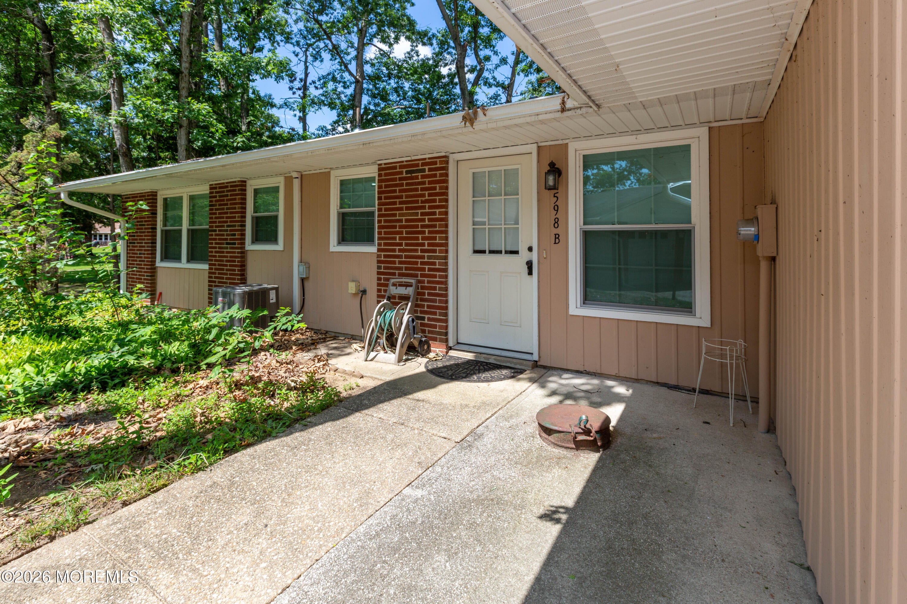 598B Lake Point Drive