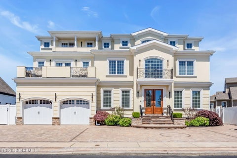 Photo of 32 Freeman Court, Toms River, NJ 08753 (MLS # 22615721)