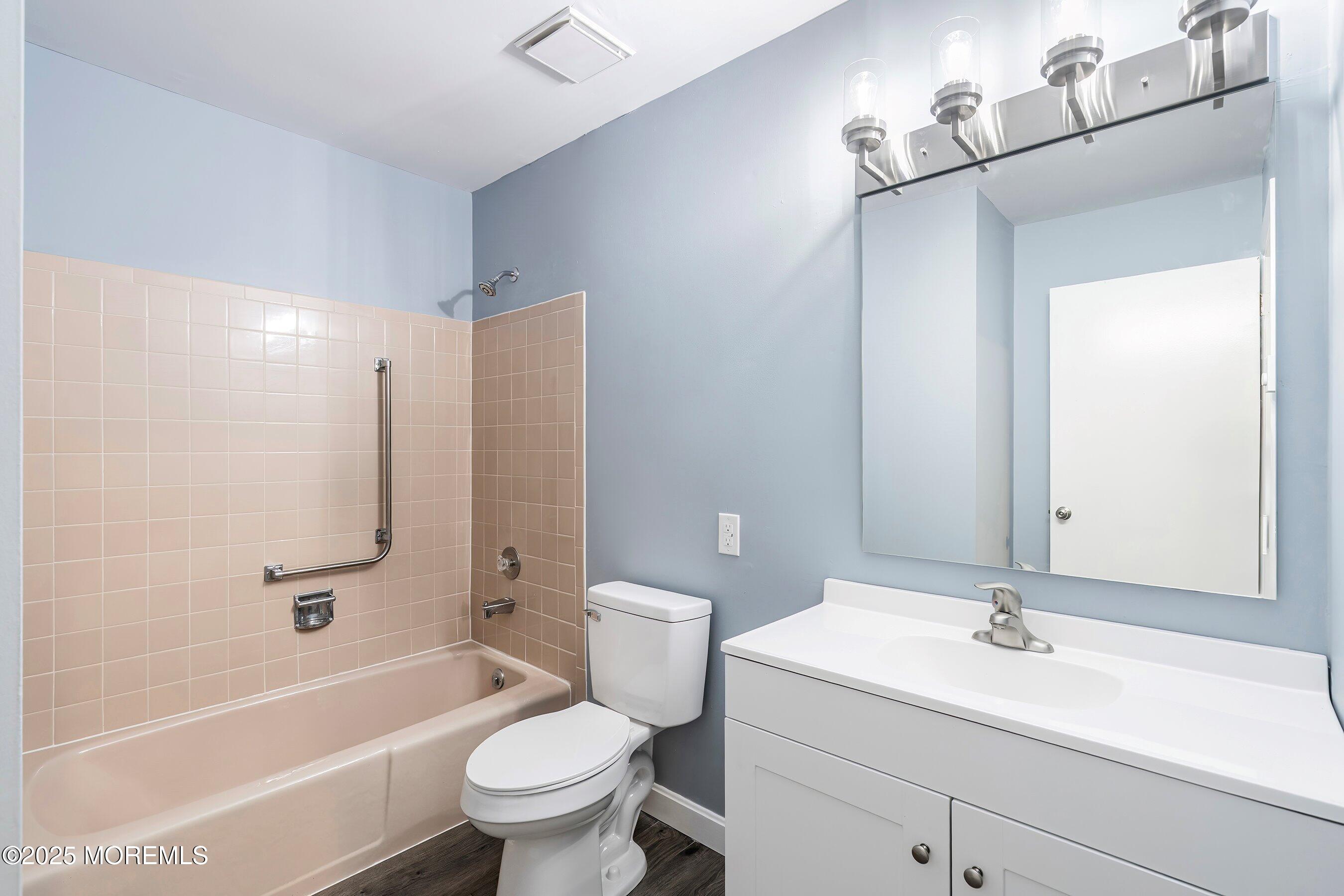 39 A Independence Parkway, Whiting, New Jersey image 14