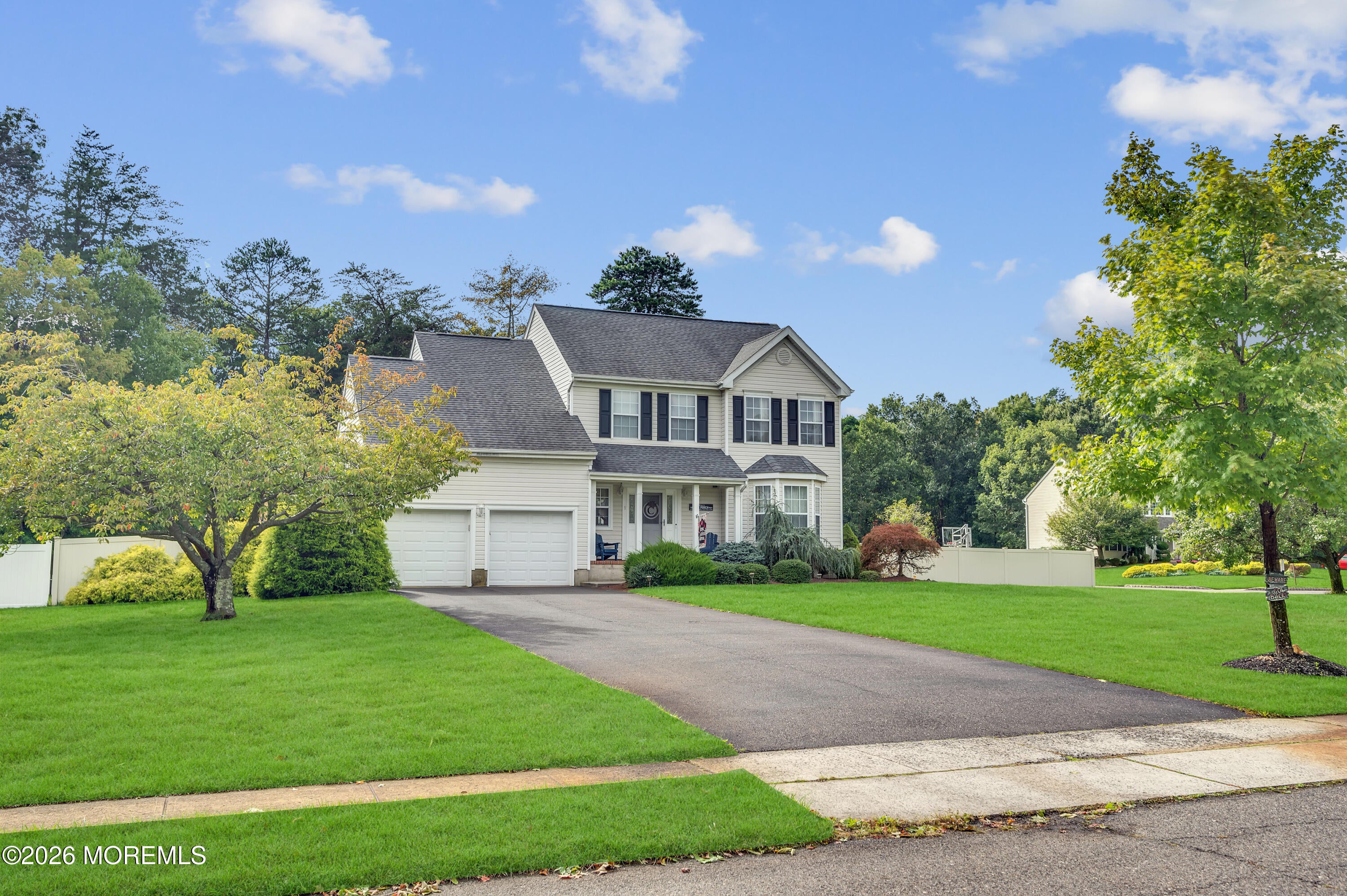 1 Blue Jay Court