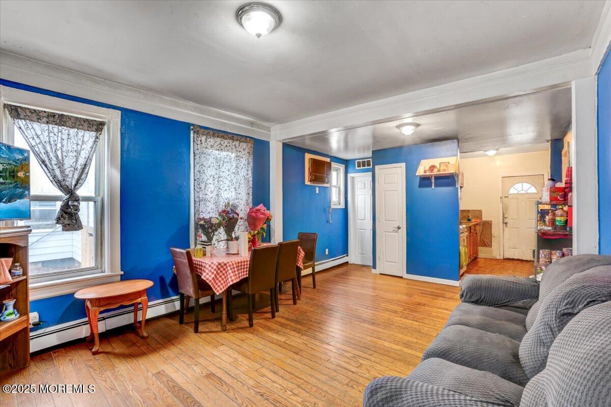 1007 Bangs Avenue