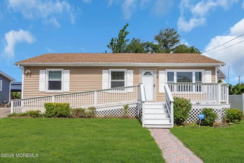 Homes For Sale - 3108 Oceanic Drive<br/> Toms River, NJ 08753