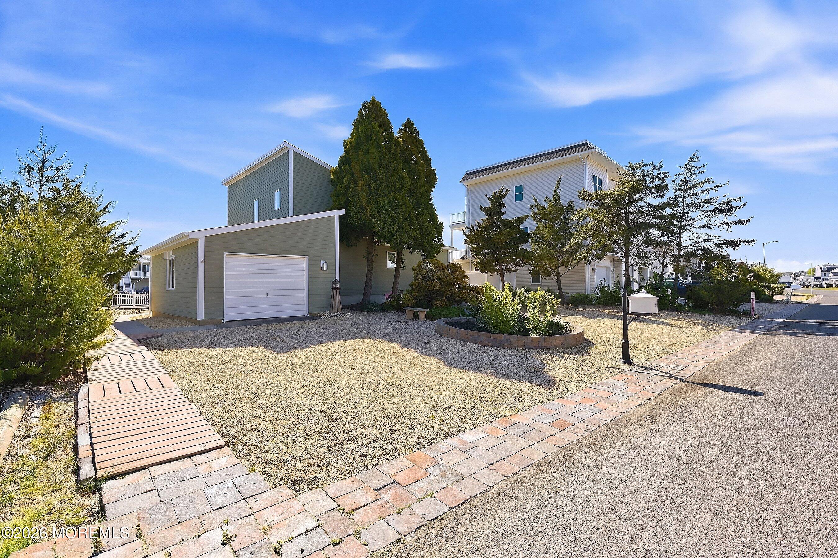 40 Kentucky Drive