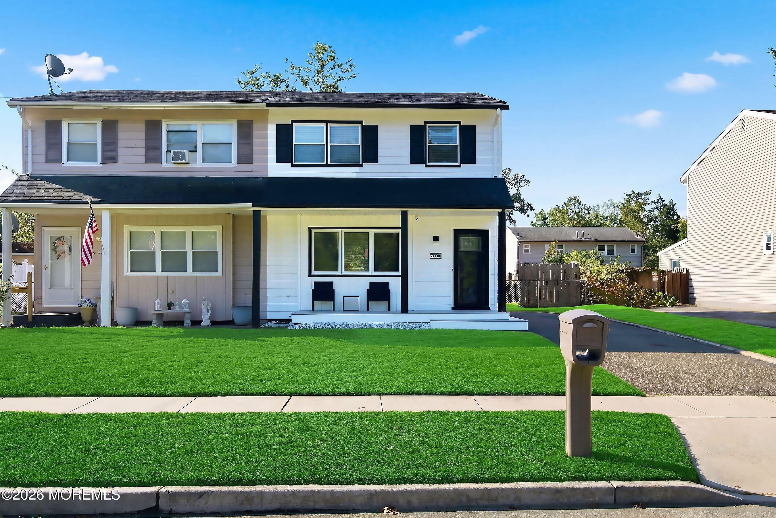 814 Maple Street