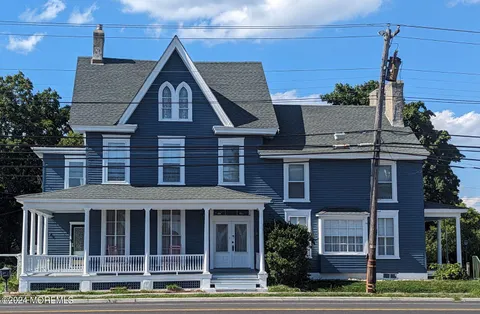 MLS: 22414062