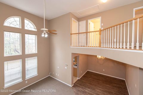 Condo For Sale - 28 Picket Place<br/> Freehold, NJ 07728