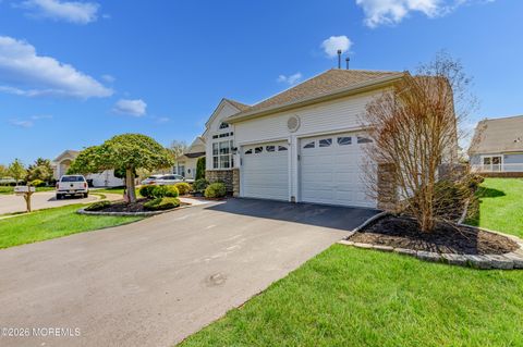 Photo of 10 Frances Court, Manchester, NJ 08759 (MLS # 22610624)