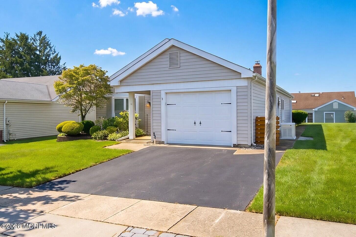 15 Sandhurst Street