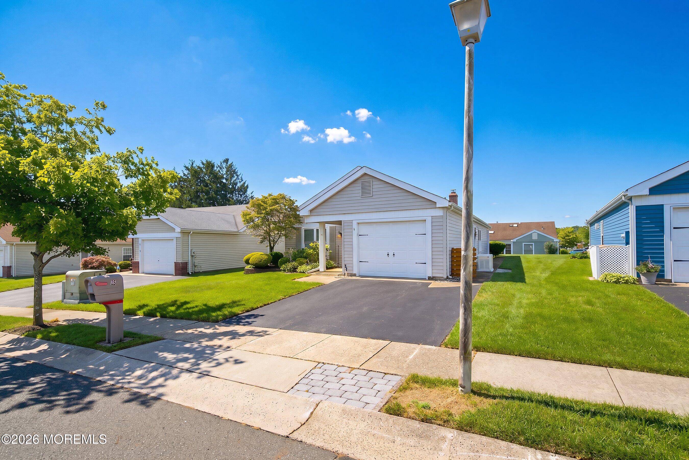 15 Sandhurst Street
