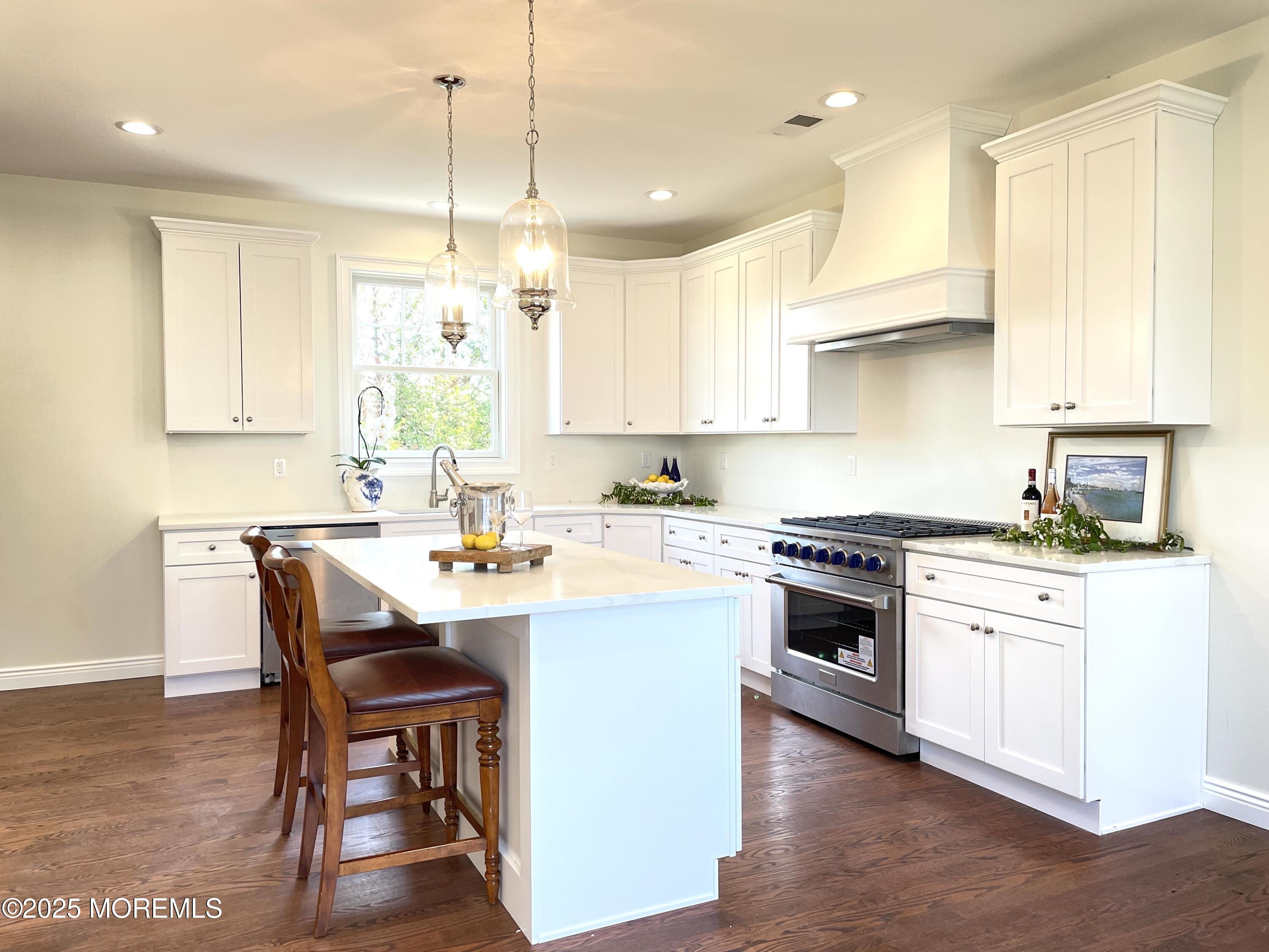 655 Main Street, Middletown, New Jersey image 14