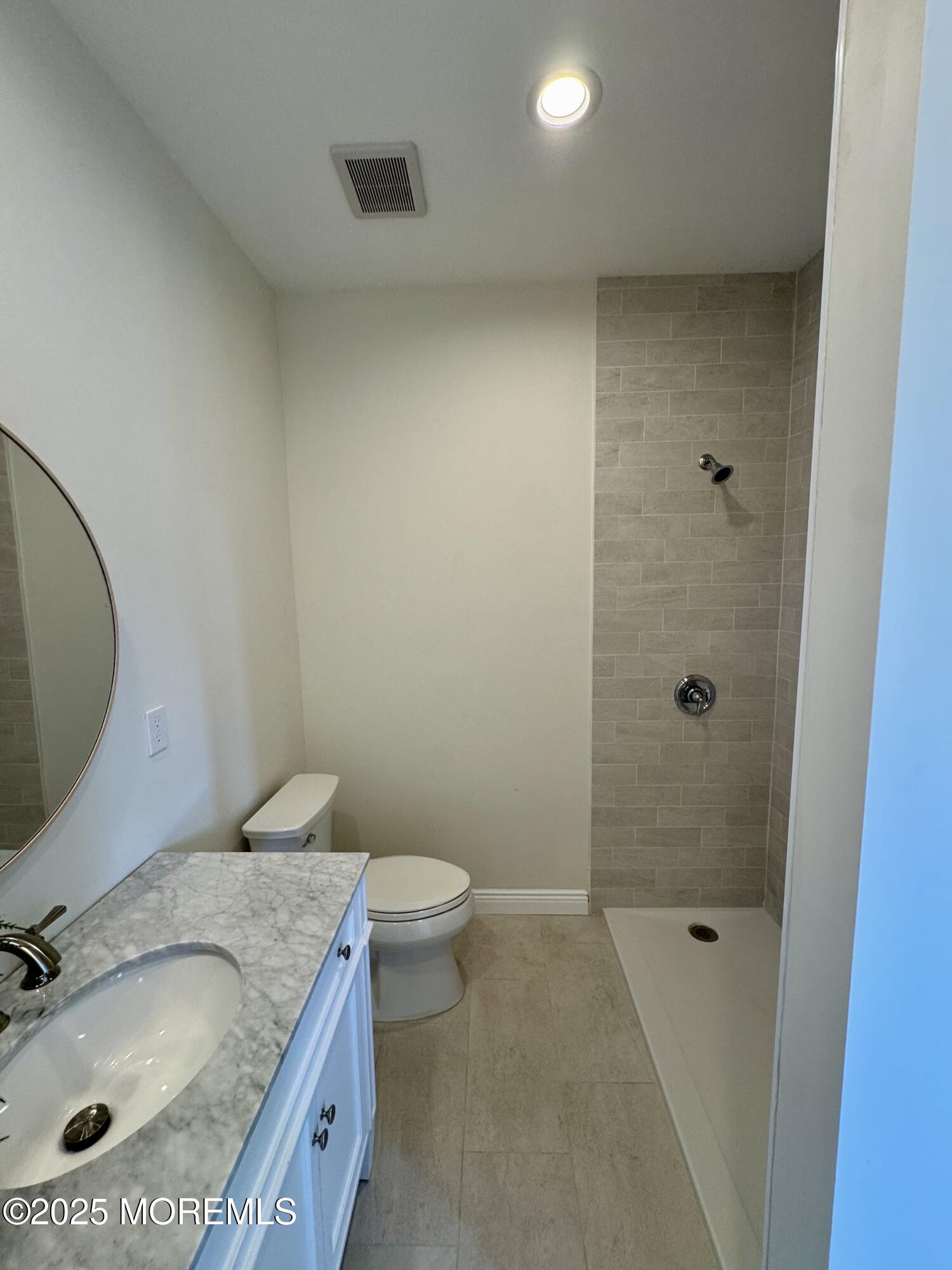 655 Main Street, Middletown, New Jersey image 11