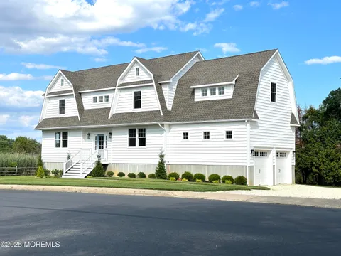655 Main Street, Middletown, NJ 07748 - MLS#: 22513496
