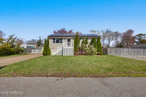 MLS: 22610053