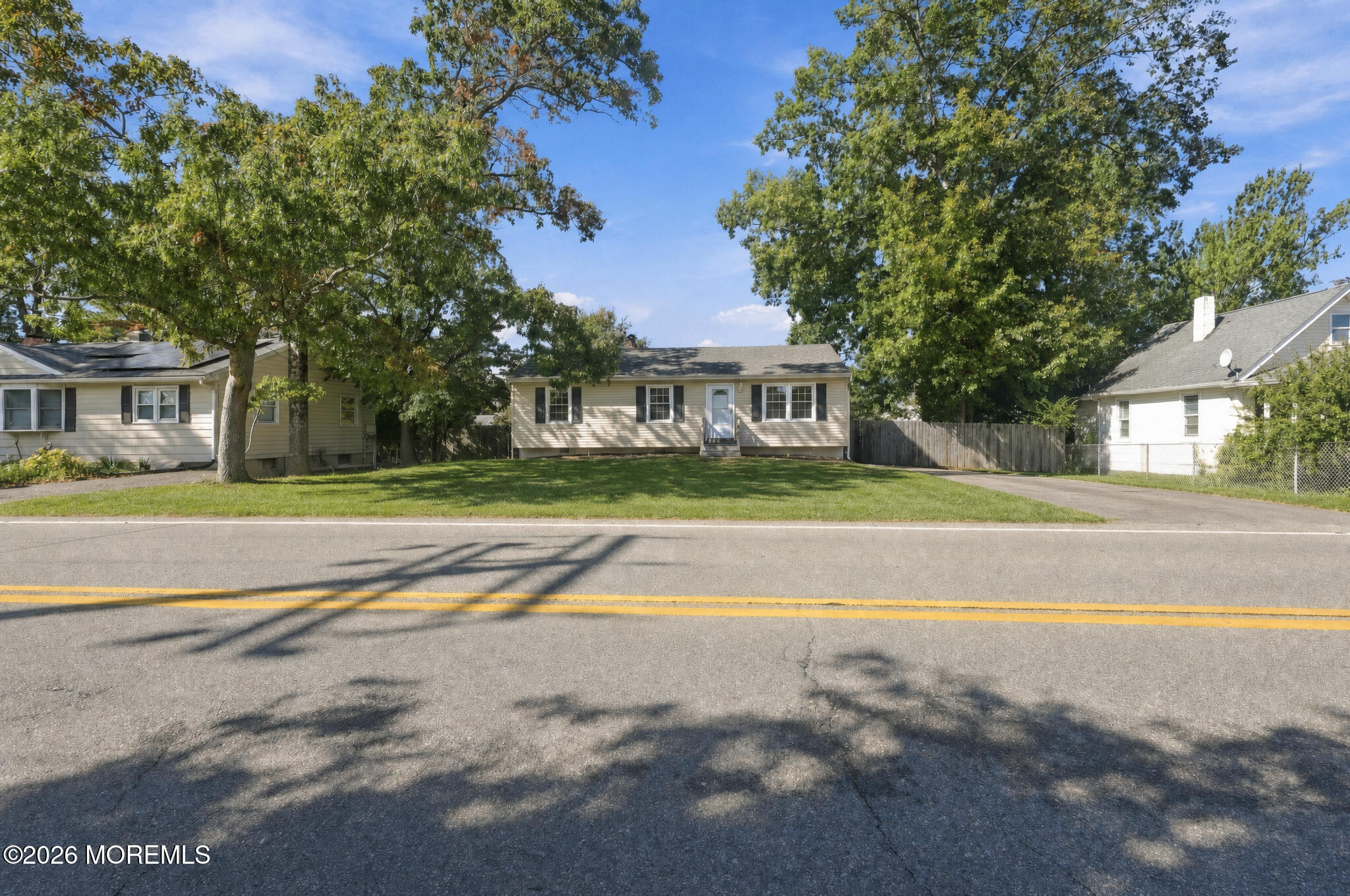 1024 Beachwood Boulevard