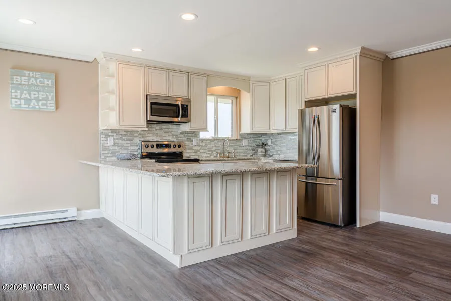 Sea Bright, New Jersey 07760, United States, 1 Bedroom Bedrooms, ,1 BathroomBathrooms,Residential,Active,170946