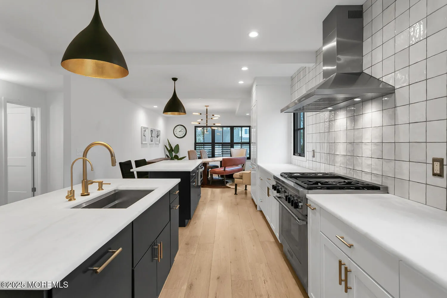 Fair Haven, New Jersey 07704, United States, 5 Bedrooms Bedrooms, ,4 BathroomsBathrooms,Residential,Pending,104364