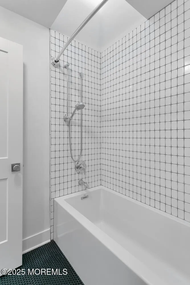 Fair Haven, New Jersey 07704, United States, 5 Bedrooms Bedrooms, ,4 BathroomsBathrooms,Residential,Pending,104364