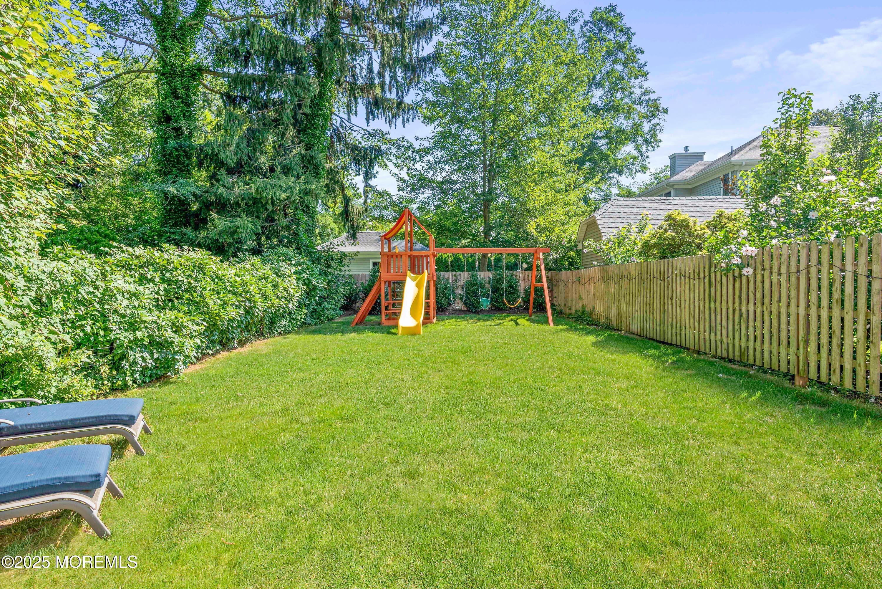 81 Chestnut Street, Fair Haven, New Jersey image 2