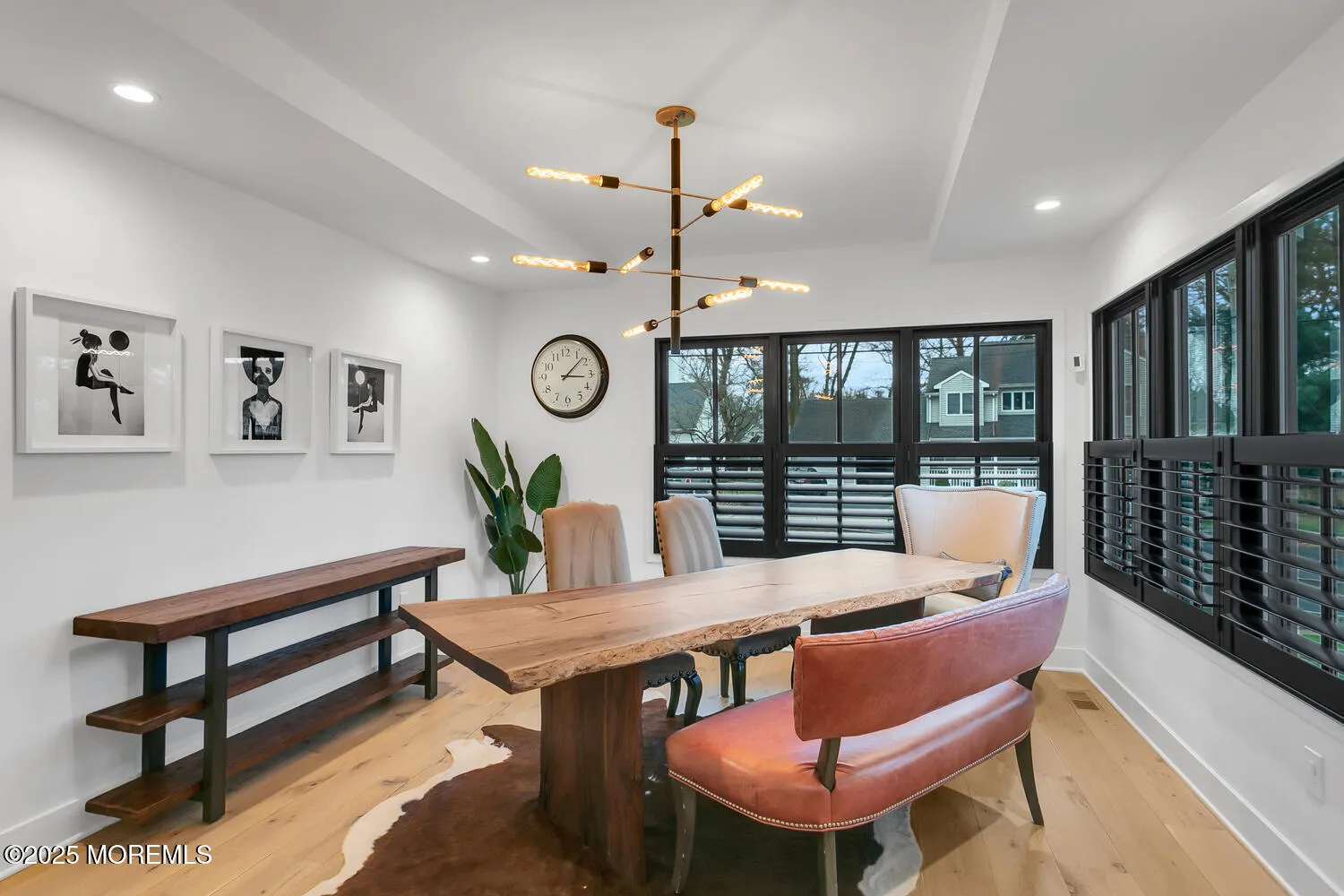 Fair Haven, New Jersey 07704, United States, 5 Bedrooms Bedrooms, ,4 BathroomsBathrooms,Residential,Pending,104364