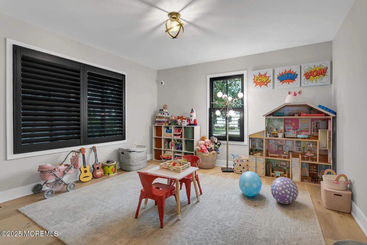 Fair Haven, New Jersey 07704, United States, 5 Bedrooms Bedrooms, ,4 BathroomsBathrooms,Residential,Pending,104364