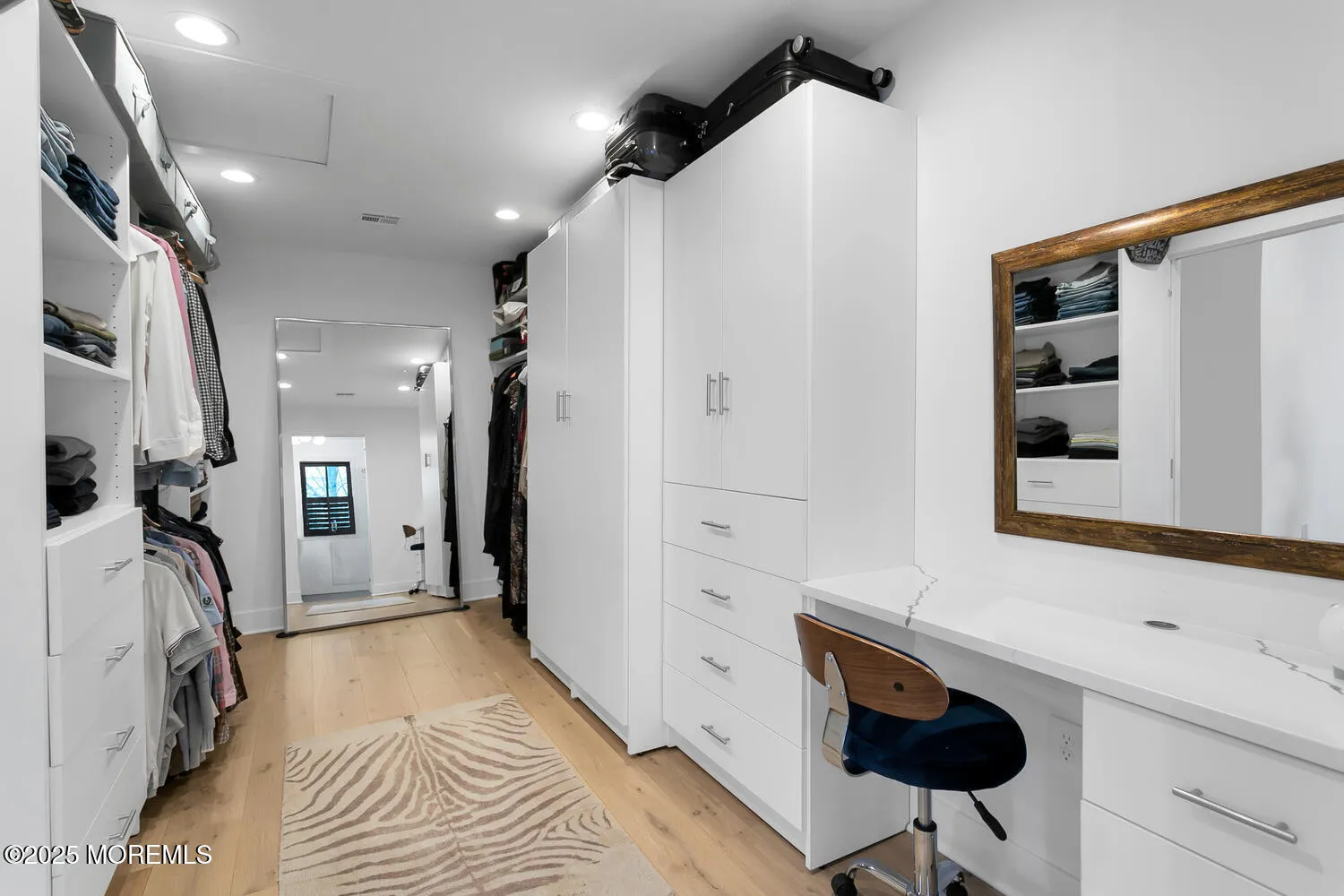 Fair Haven, New Jersey 07704, United States, 5 Bedrooms Bedrooms, ,4 BathroomsBathrooms,Residential,Pending,104364