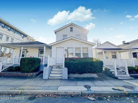 Homes For Rent - 92 Poplar Avenue<br/> Monmouth County, Deal, NJ 07723