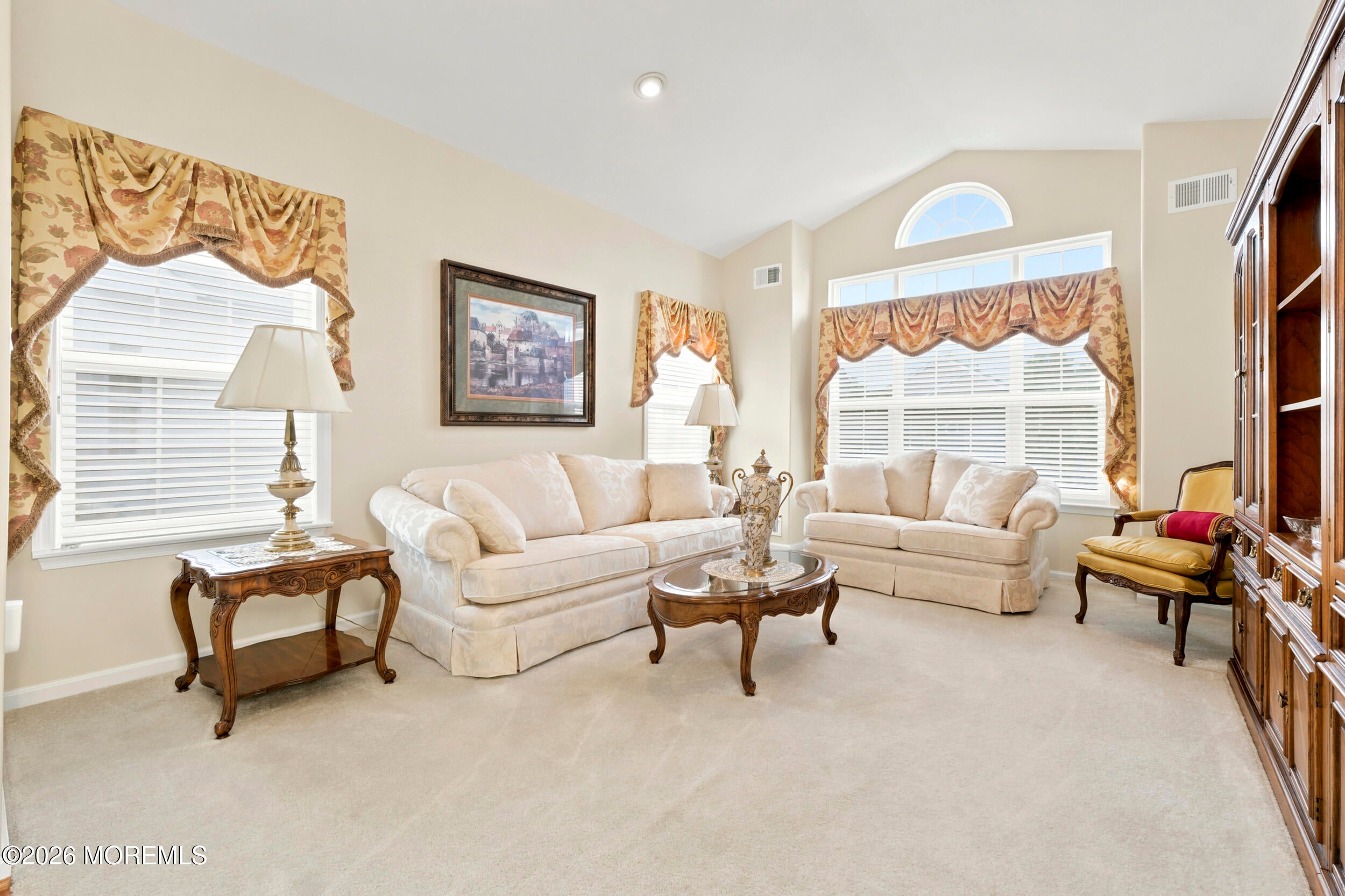 15 Valencia Drive