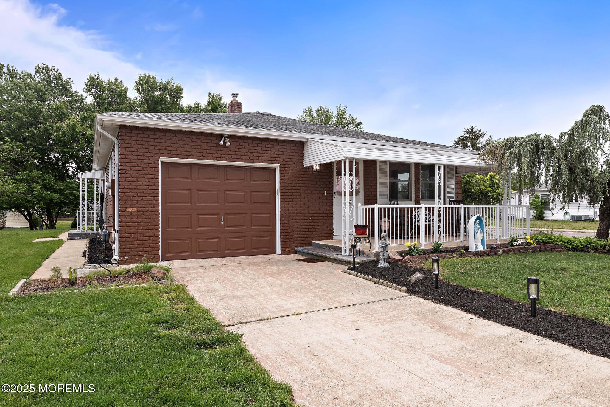 162 Harrington Drive, Toms River, New Jersey image 4