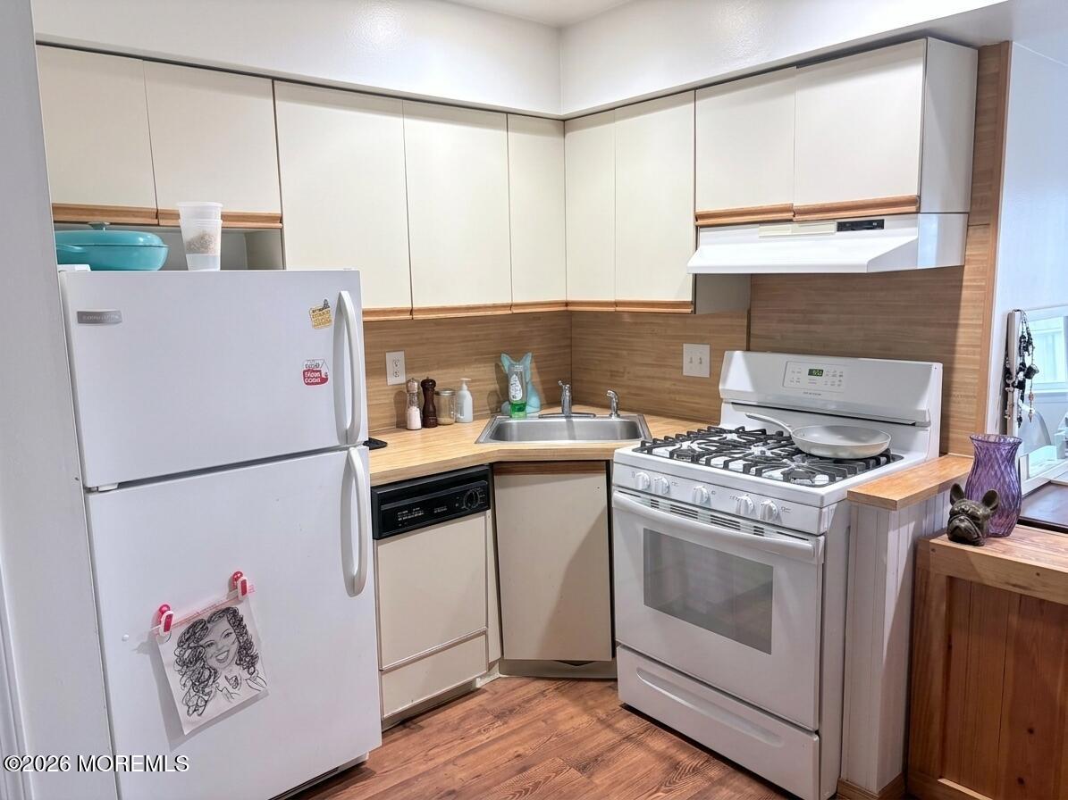 44 Judson Street 7A