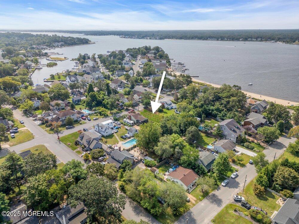 93 Longfellow Avenue