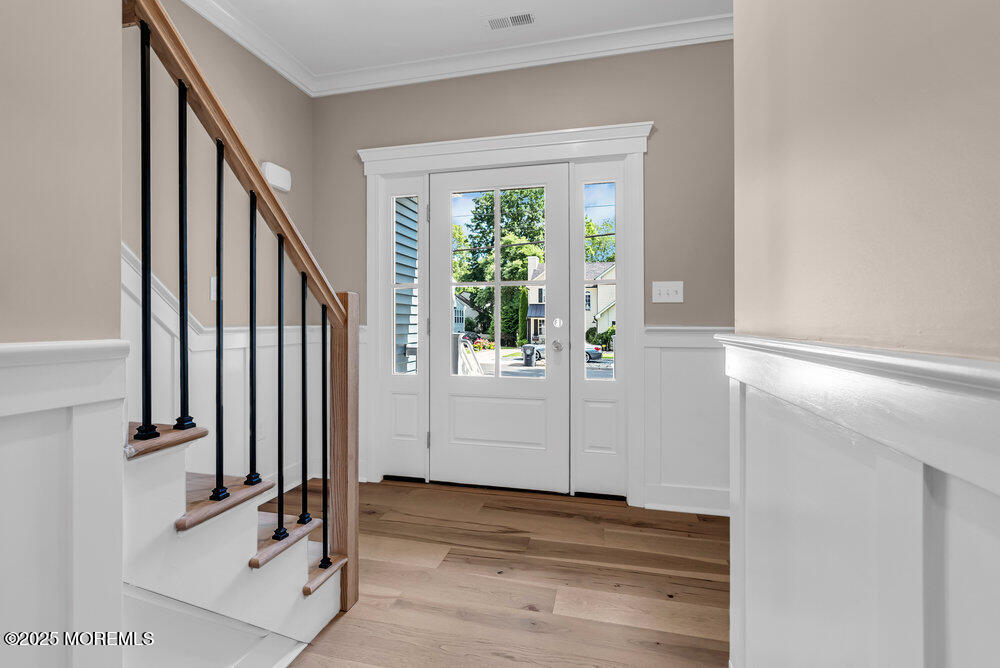 93 Longfellow Avenue