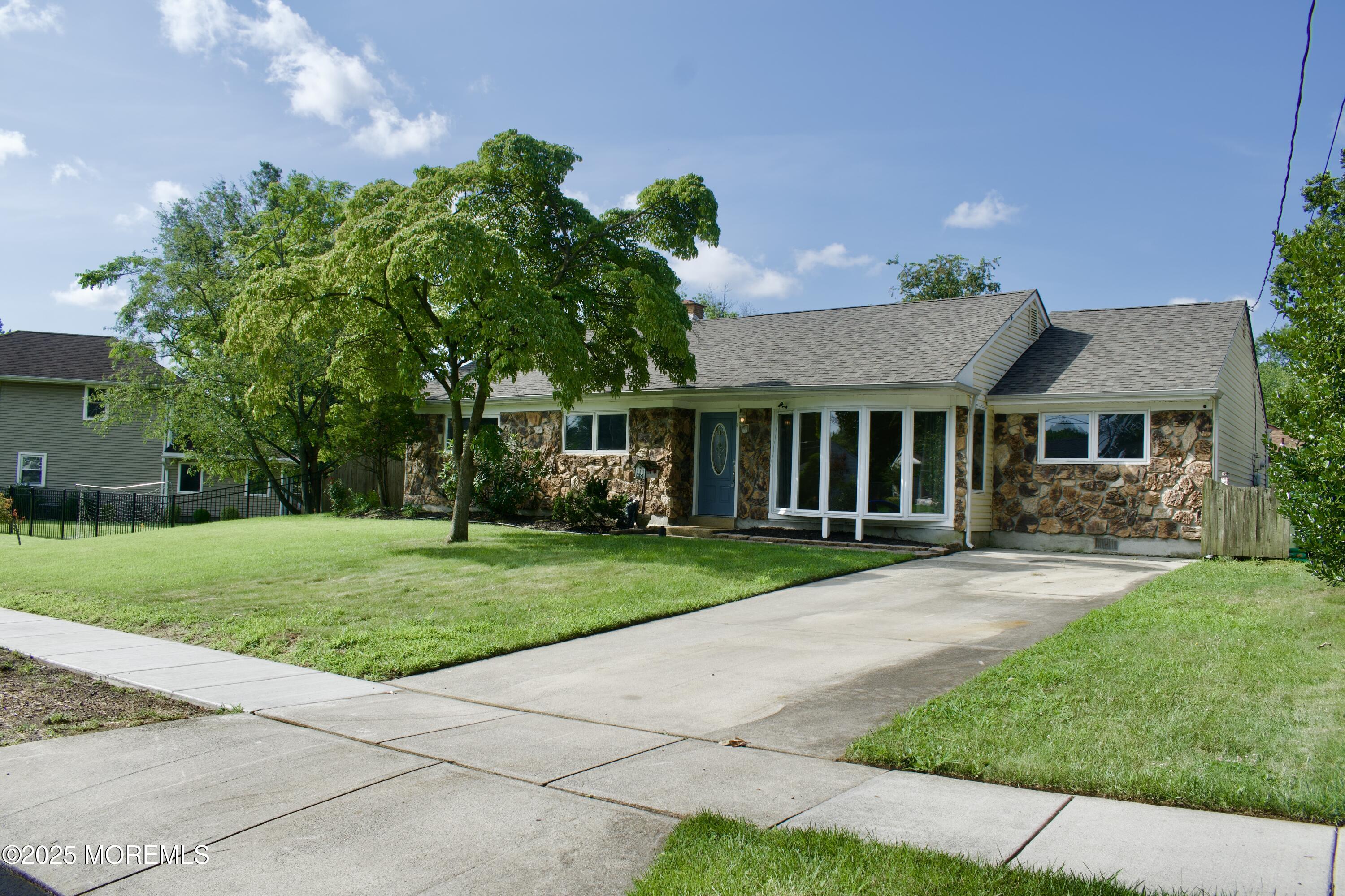 212 Kingsley Road