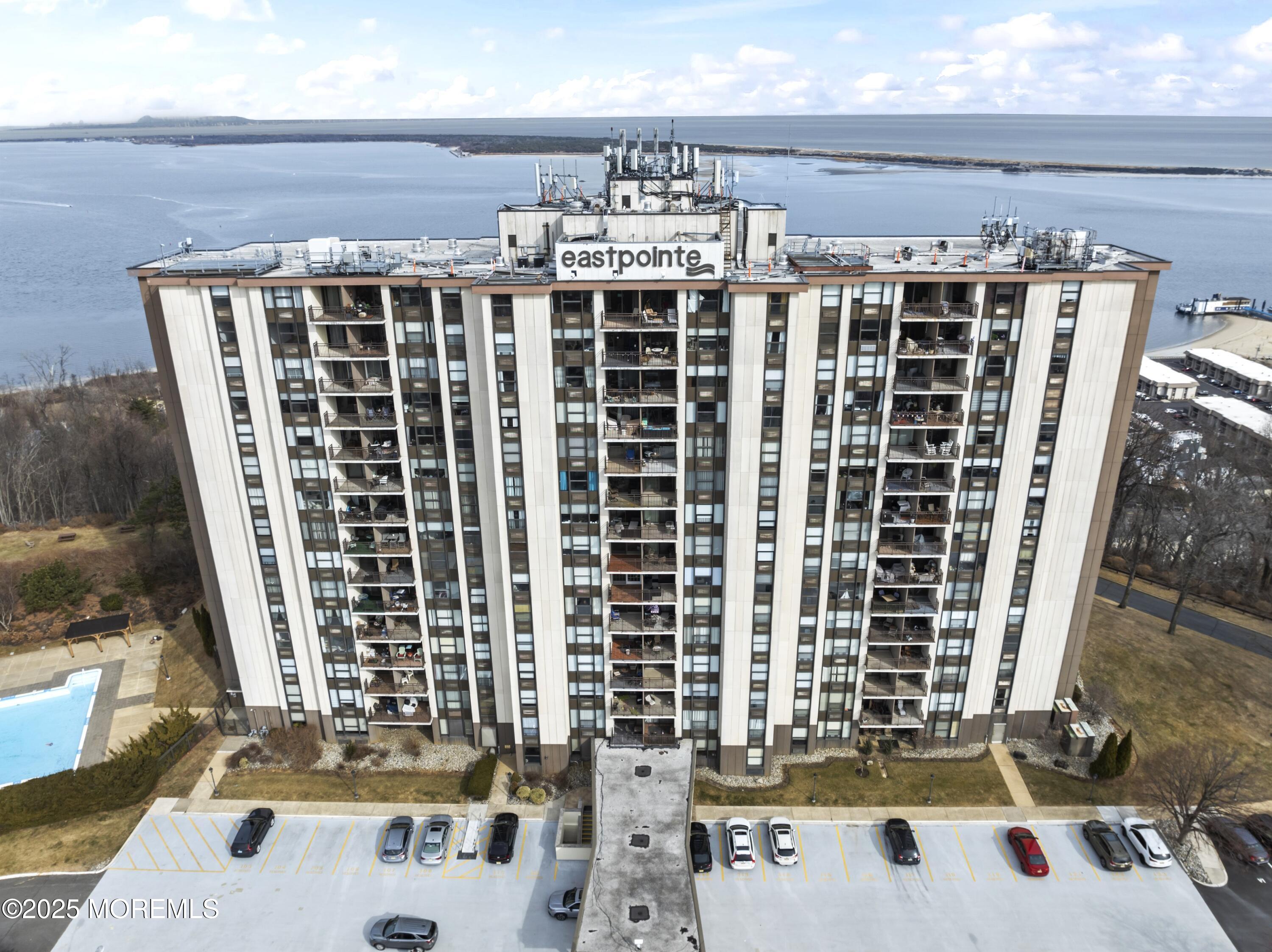 1 Scenic Drive 306