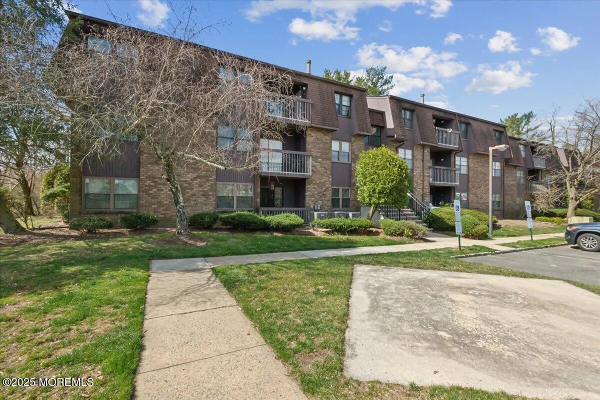 Cranbury, New Jersey 08512, United States, 1 Bedroom Bedrooms, ,1 BathroomBathrooms,Residential,Active,201511