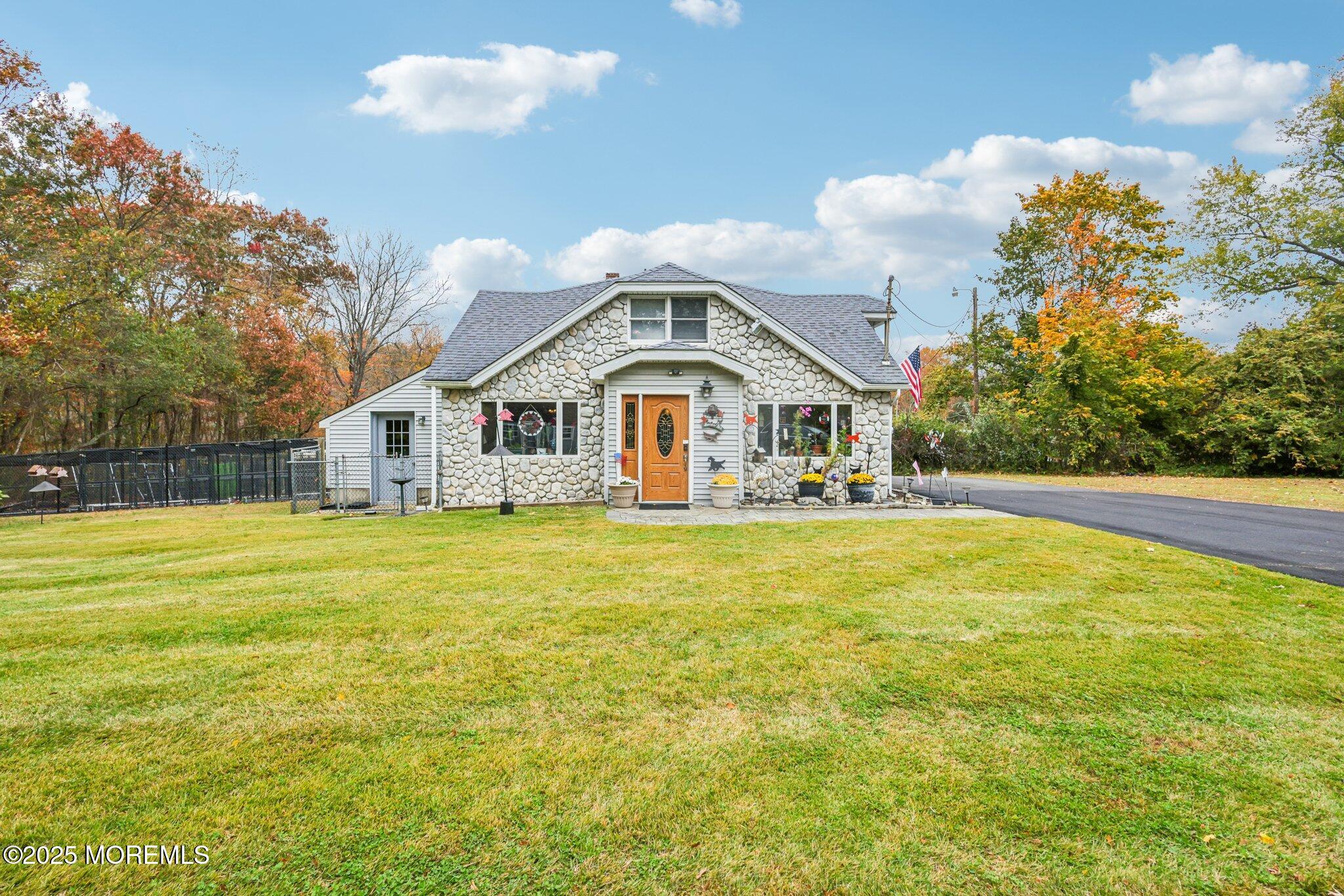 170 S Hope Chapel Road