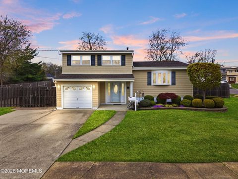 Photo of 11 Jersey Avenue, Old Bridge, NJ 08857 (MLS # 22610628)