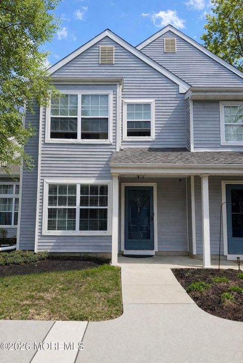 Condo For Sale - 401 Hampton Court #15-7<br/> Manalapan, NJ 07726