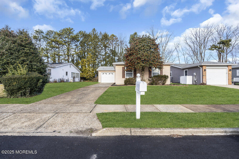 115 Courtshire Drive, Brick, New Jersey image 4