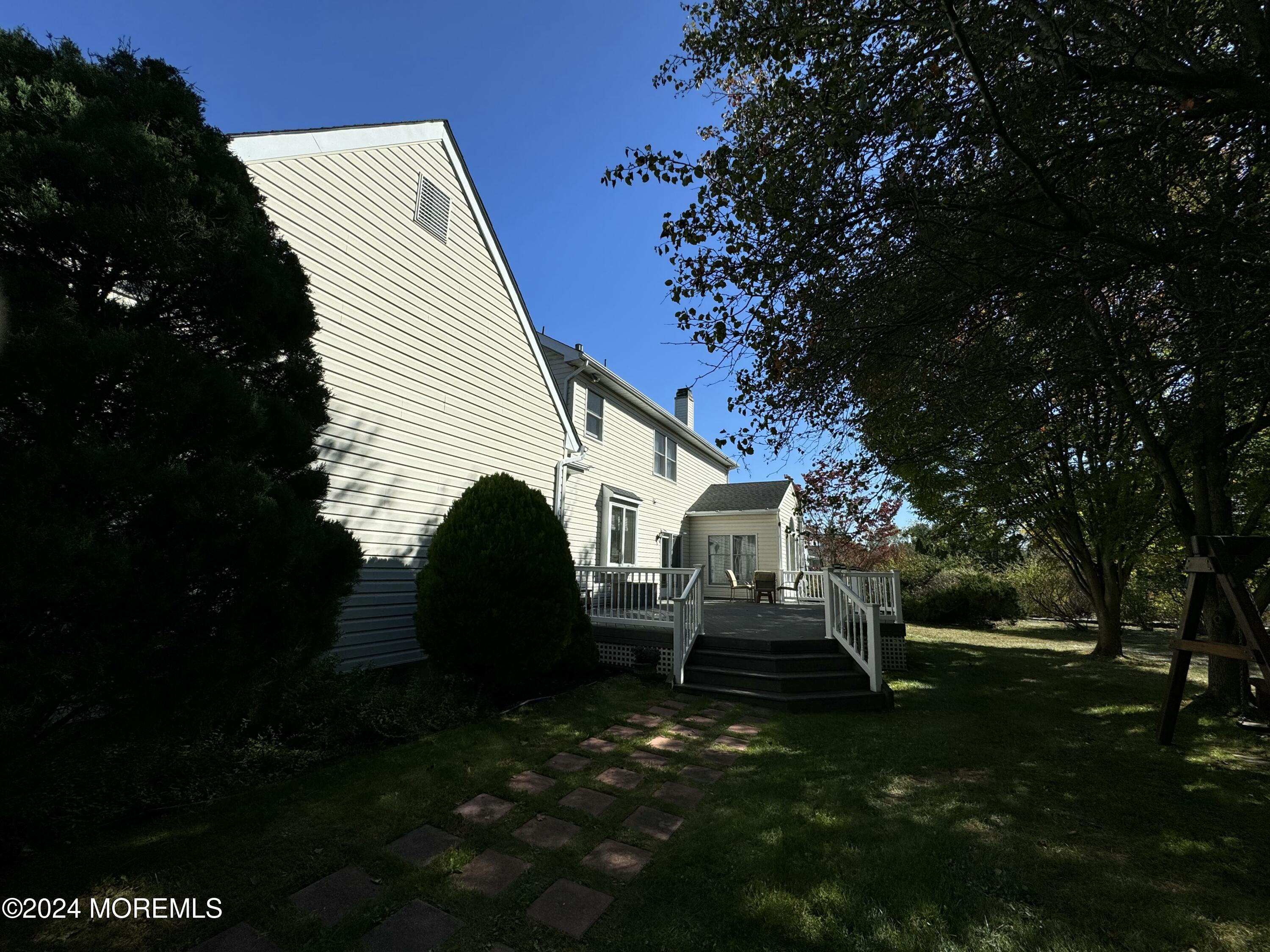 111 Round Hill Drive, Freehold, New Jersey image 44