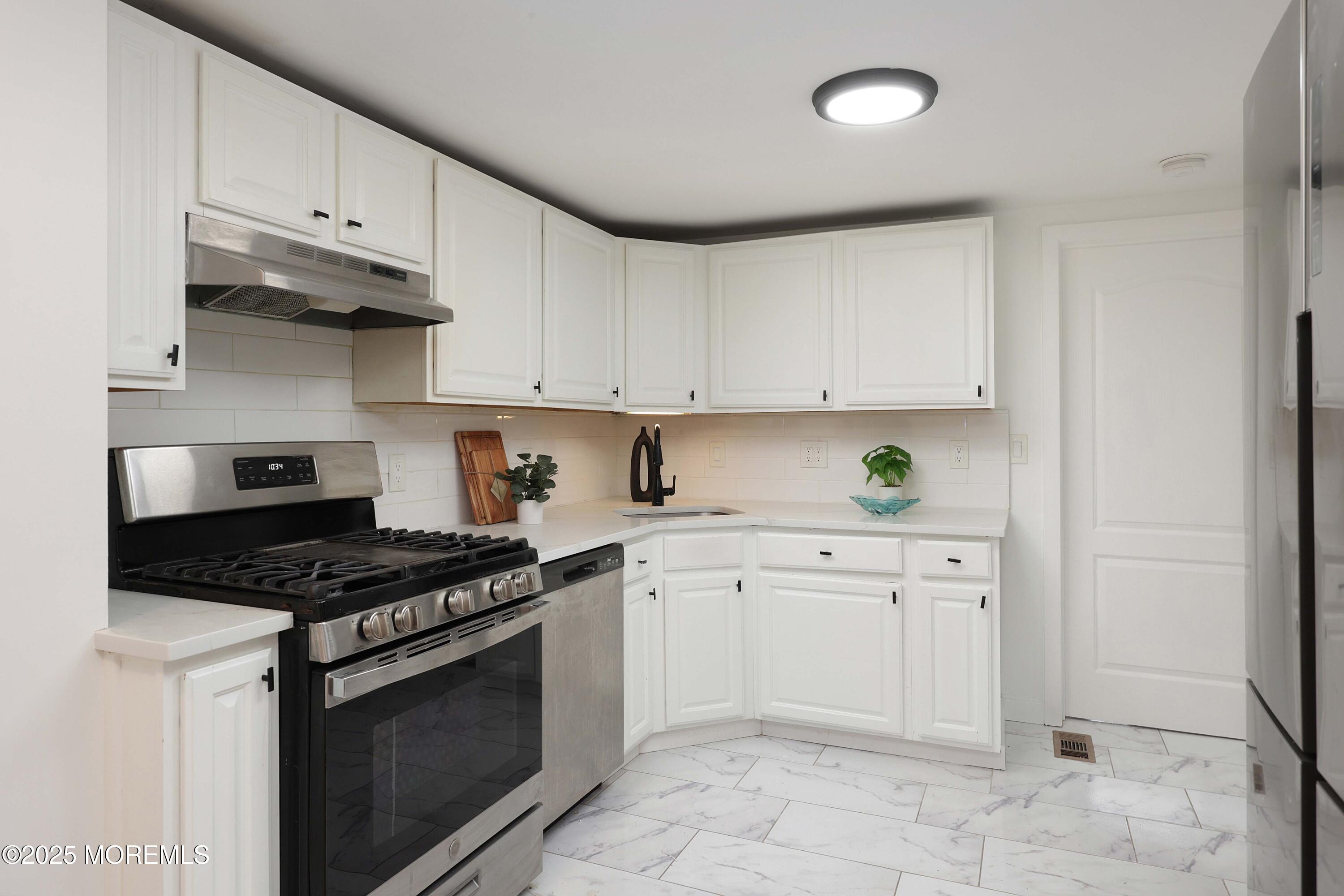 658 Summit Avenue, Brick, New Jersey image 11