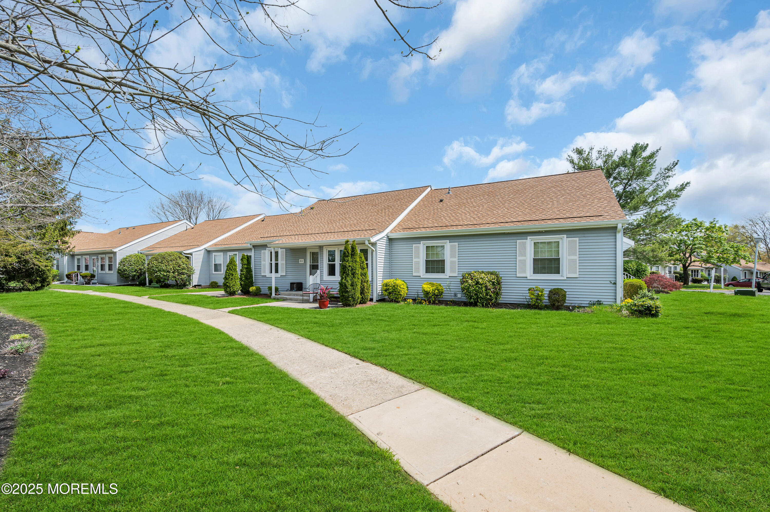 83 Parkway Drive #E, Freehold, New Jersey image 3