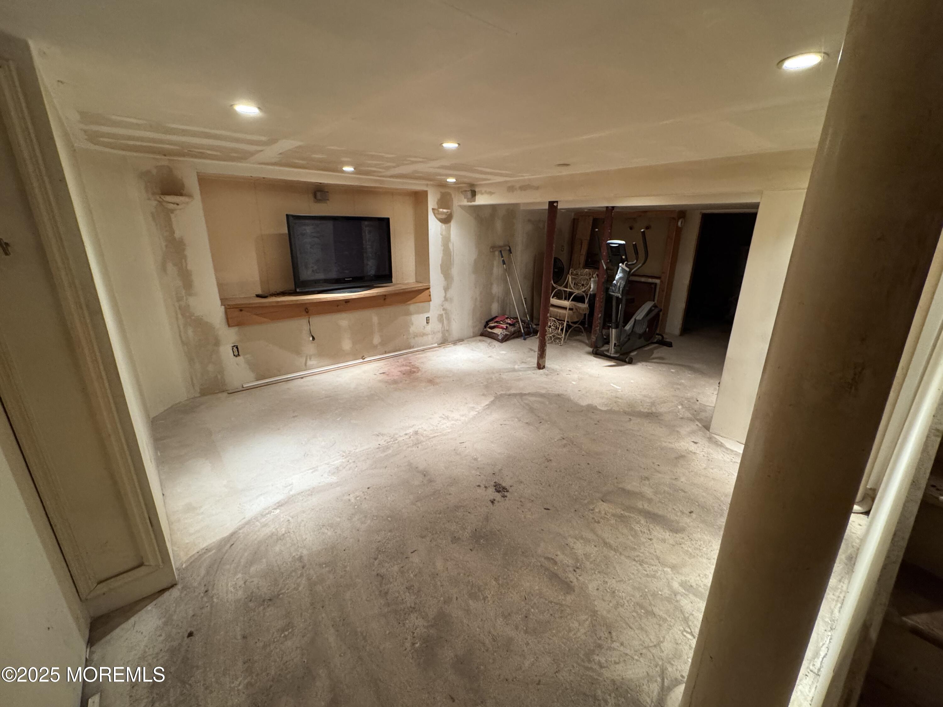 628 Ezara Court, Brick, New Jersey image 6
