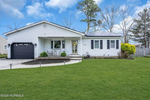 Photo of 117 Inlet Avenue, Manahawkin, NJ 08050 (MLS # 22605740)