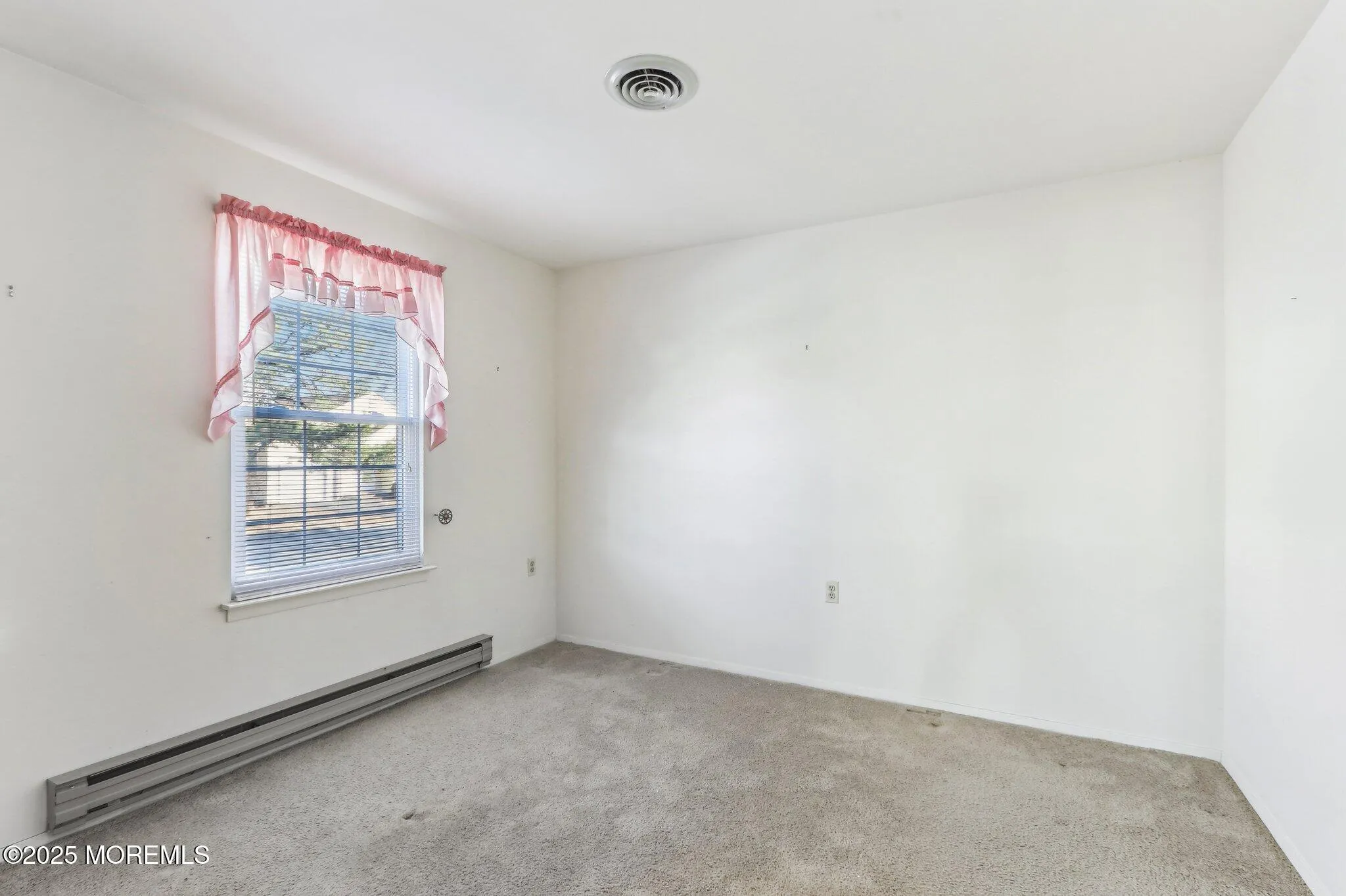 Whiting, New Jersey 08759, United States, 2 Bedrooms Bedrooms, ,2 BathroomsBathrooms,Residential,Pending,12689