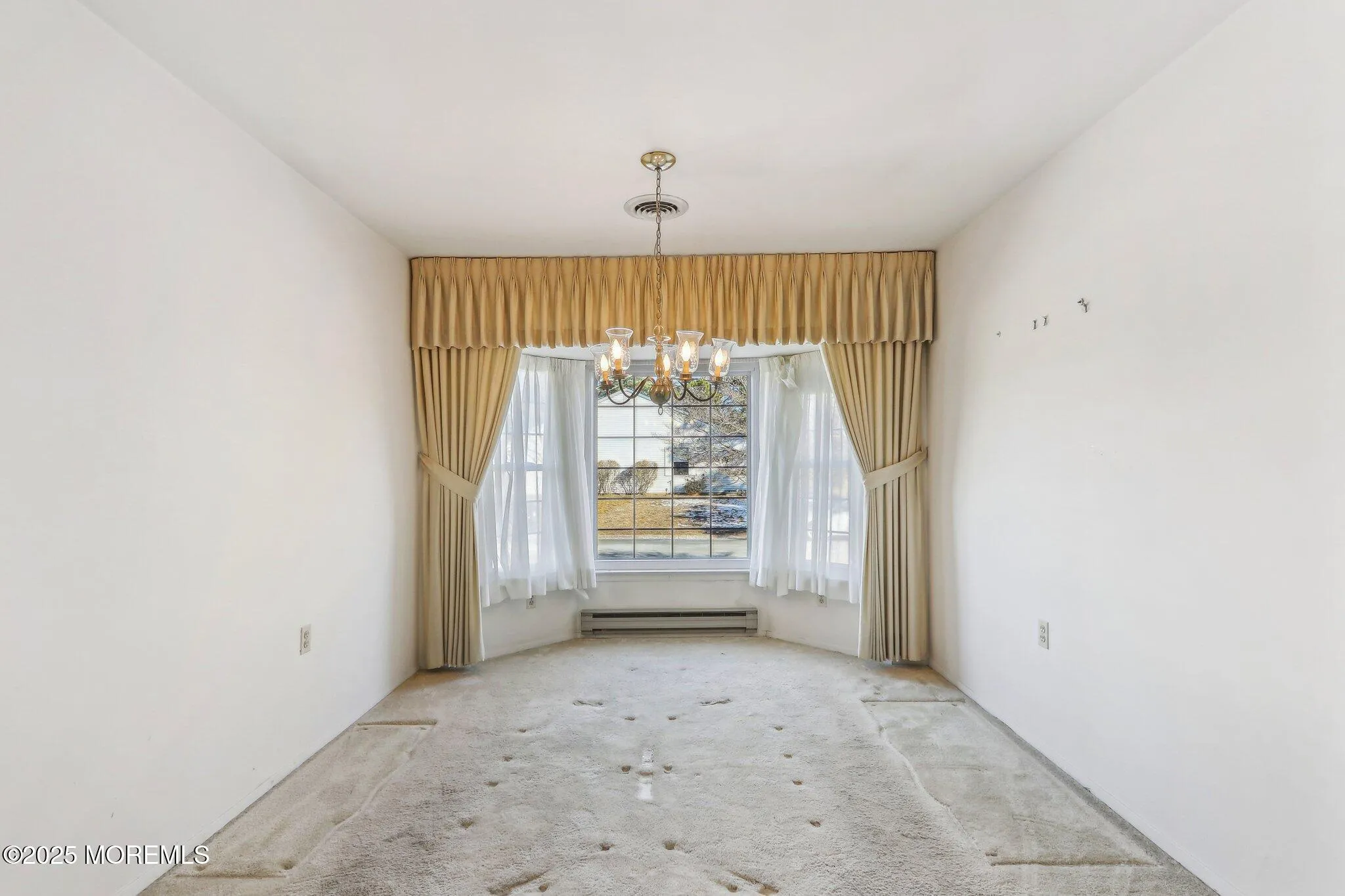 Whiting, New Jersey 08759, United States, 2 Bedrooms Bedrooms, ,2 BathroomsBathrooms,Residential,Pending,12689