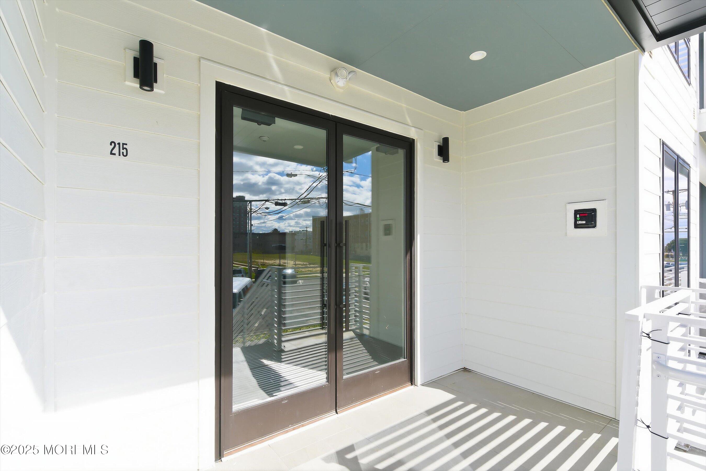215 2nd Avenue 204