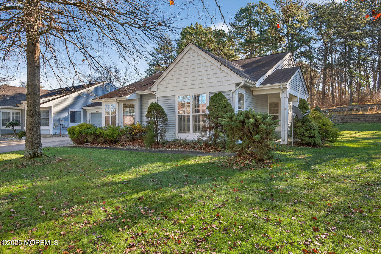 1247B Thornbury Lane