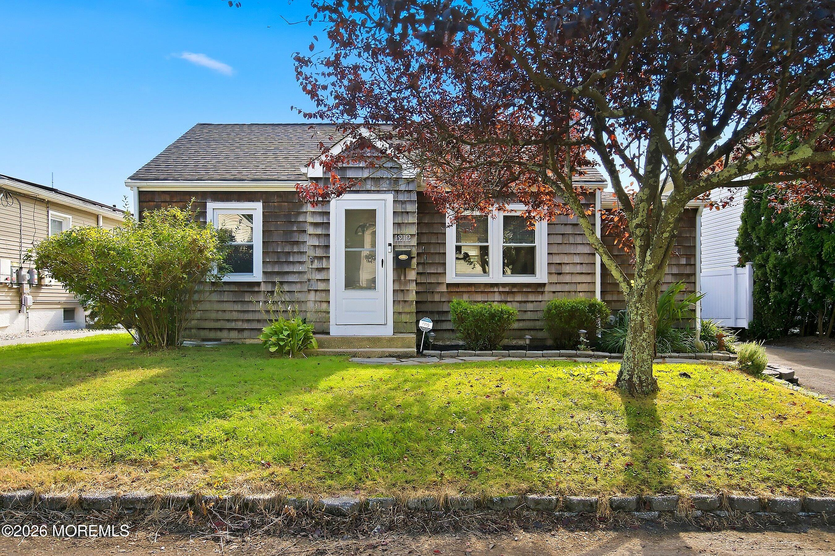 1212 Brown Street