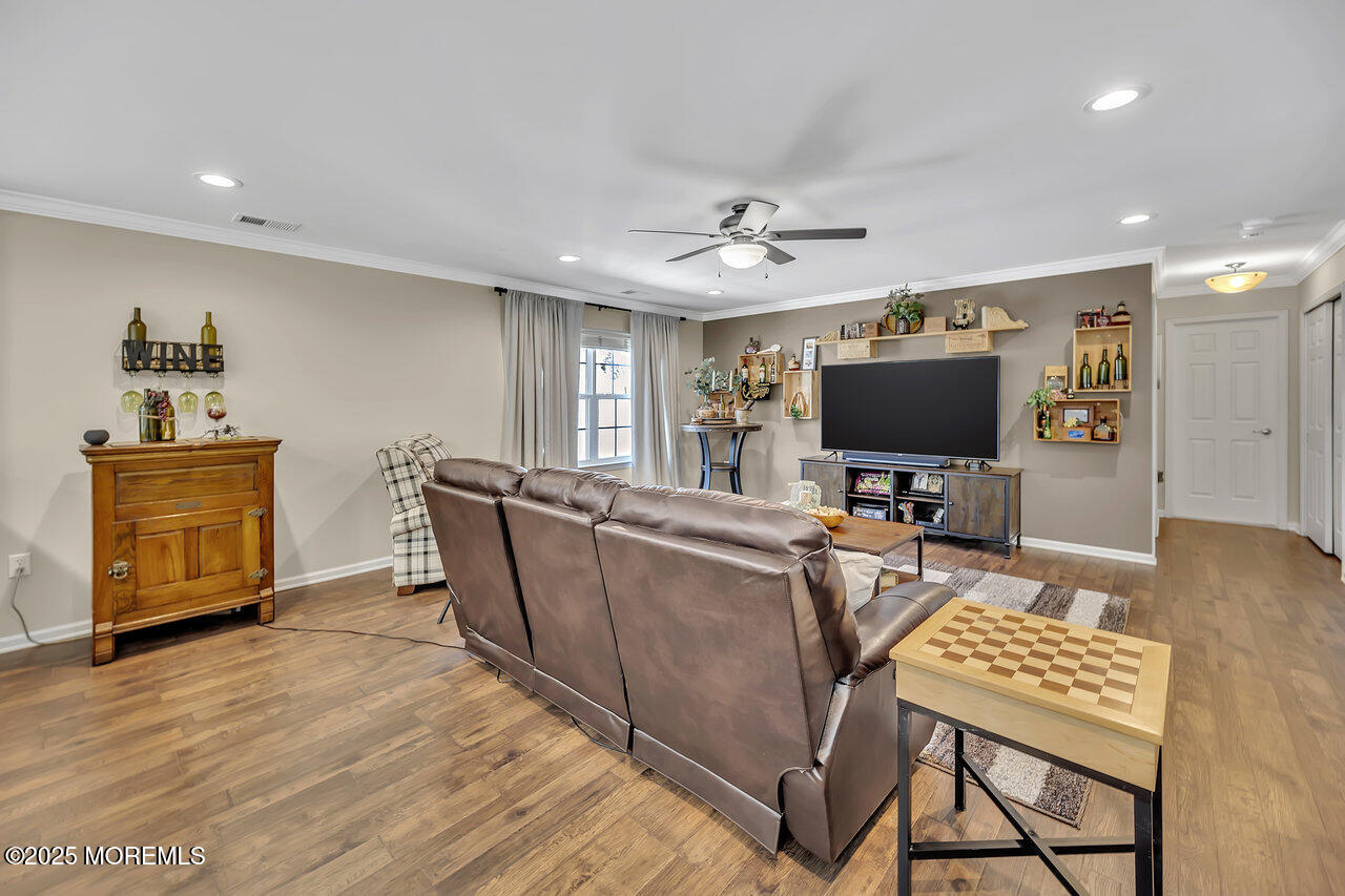 8 Cavalcade Court, Manalapan, New Jersey image 26